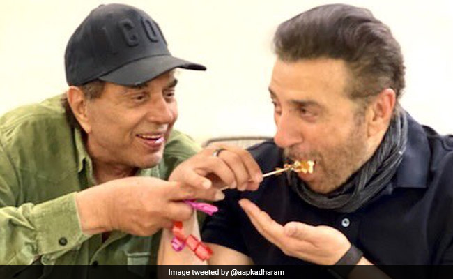 Inside Sunny Deol's Birthday Festivities With Dad Dharmendra. See Pics