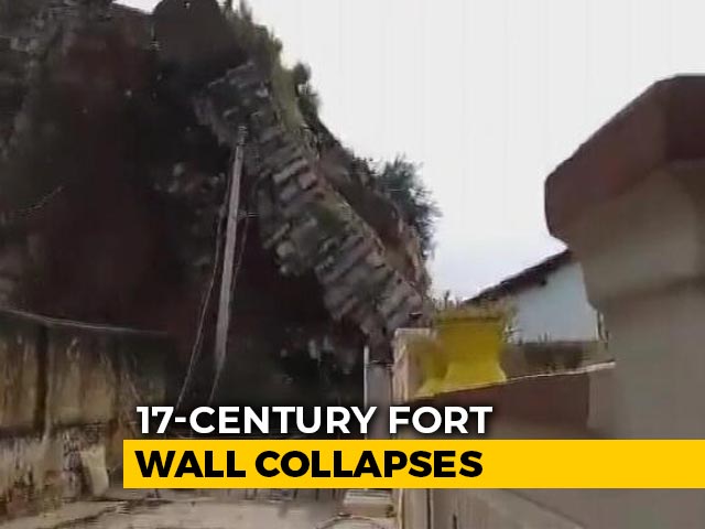 On Camera, 17th-Century Fort Wall Collapses Amid Telangana Deluge