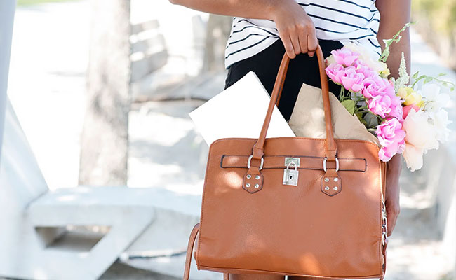 Amazon Great Indian Festival: Stylish Handbags At Up To 70% Off