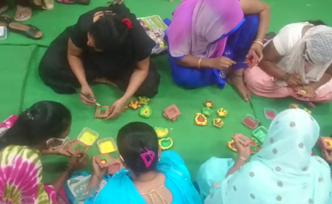 Delhi Sex Workers Hope For Brighter Future Making Diwali Lamps