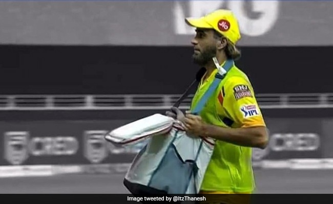 IPL 2020: खिलाड़ियों के लिए ड्रिंक लेकर जाने पर इमरान ताहिर का आया रिएक्शन, बोले- 'यह मेरा कर्तव्य है..'
