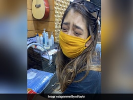 Newlywed Niti Taylor Got Her Husband's Name Tattooed On Her Finger Newlywed Niti Taylor Got Her Husband's Name Tattooed On Her Finger