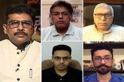 मुकाबला : फ़र्ज़ी रेटिंग के ख़िलाफ़ NDTV की पहल मुकाबला : फ़र्ज़ी रेटिंग के ख़िलाफ़ NDTV की पहल
