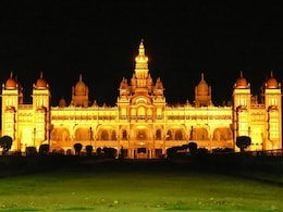 Navratri 2020: Dasara Festival Likely To Be Confined To Mysuru Palace Navratri 2020: Dasara Festival Likely To Be Confined To Mysuru Palace