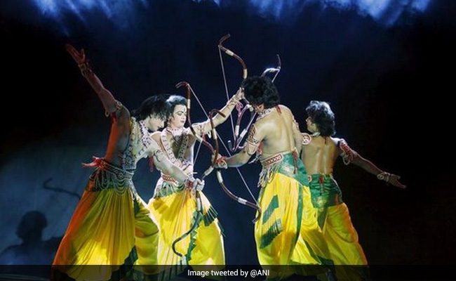 कोरोना संकट के बीच मनाया जा रहा दशहरा, राष्ट्रपति-PM ने दी विजयदशमी की शुभकामनाएं