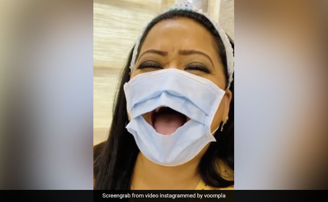 भारती सिंह ने मास्क के अंदर से बोलने का निकाला यूनिक तरीका, देखें... VIDEO