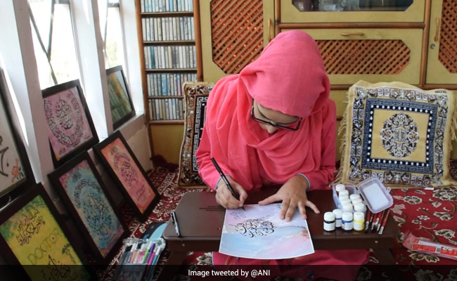 जम्मू-कश्मीर की महिला ने लॉकडाउन में अपने हुनर को बनाया प्रोफेशन- देखें तस्वीरें