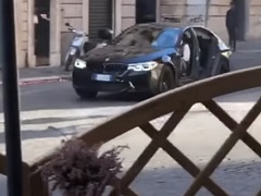 Tom Cruise Drives A Doorless BMW