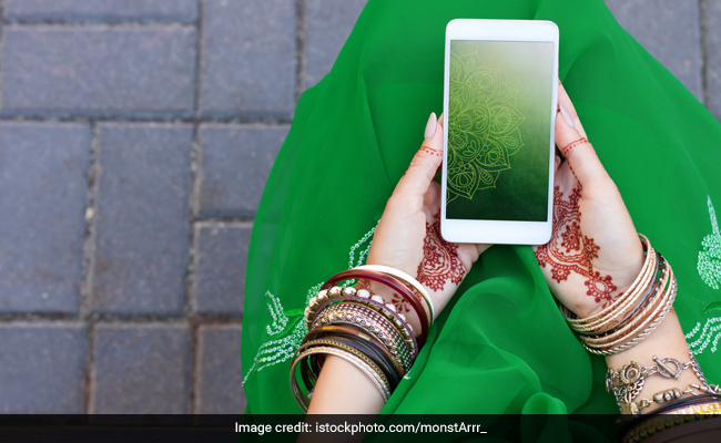 Man Seeks Bride "Not Addicted To Social Media." Good Luck, Says Twitter