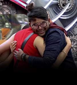 'Bigg Boss 14': Housemates Break Down When Told Of Seniors' Exit 'Bigg Boss 14': Housemates Break Down When Told Of Seniors' Exit