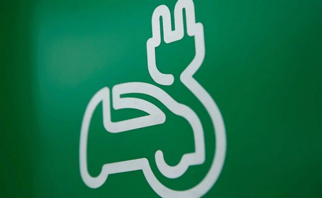 EV Policy 2021: Maharashtra Government Proposes To Build A Gigafactory For Lithium-Ion Batteries