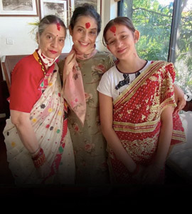 Manisha Koirala's Vijaya Dashami Was All About Family, Love And Blessings