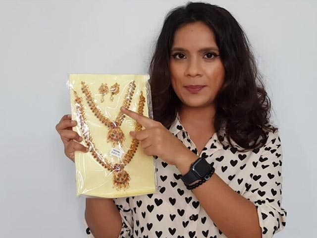 Fashion Review- Shining Diva Necklace Jewellery Set