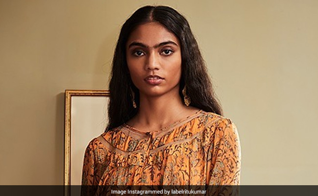 Asymmetrical Kurtis Are The Latest Kurti Style You Need In Your Closet