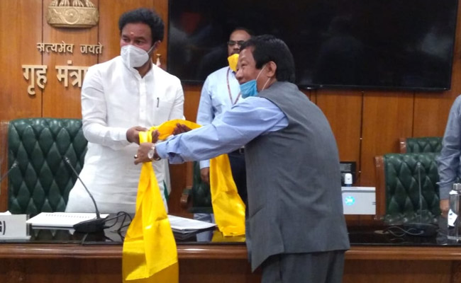 Gorkha Janmukti Morcha Leaders Meet Minister, Stress On Gorkhaland Demand