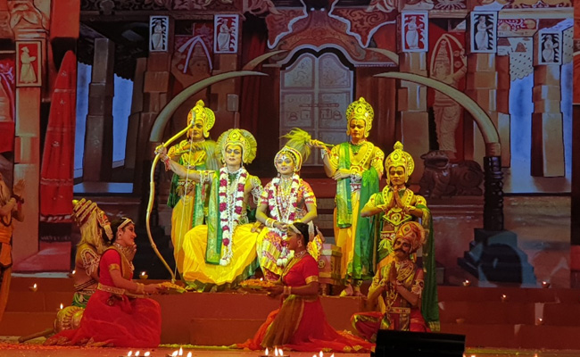 One Of Delhi's Oldest Ramleelas Begins With Covid Protocols