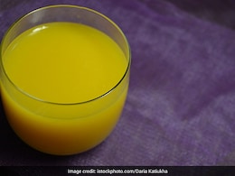 इन 4 समस्याओं में फायदेमंद है मौसंबी के जूस का सेवन, जानें किन लोगों को पीना चाहिए Sweet Lime Juice इन 4 समस्याओं में फायदेमंद है मौसंबी के जूस का सेवन, जानें किन लोगों को पीना चाहिए Sweet Lime Juice