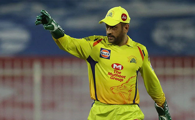 धोनी ने कहा युवा खिलाड़ियों में जोश नहीं दिख रहा, जिसपर श्रीकांत भड़के, बोले- तो जाधव में क्या नजर आ रहा..