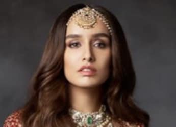 Shraddha Kapoor Enjoys A Chaat-Cheat Day With Her Team And We Are Slurping (See Pics) Shraddha Kapoor Enjoys A Chaat-Cheat Day With Her Team And We Are Slurping (See Pics)