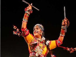 Garba 2020: पूरी रात करना है गरबा, तो इस तरह करें खुद को तैयार, एनर्जी और स्टेमिना दोनों रहेंगे बरकरार Garba 2020: पूरी रात करना है गरबा, तो इस तरह करें खुद को तैयार, एनर्जी और स्टेमिना दोनों रहेंगे बरकरार