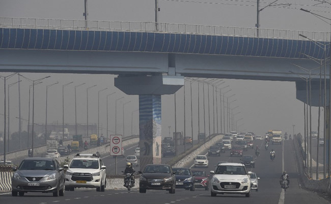 Delhi's Air Quality "Very Poor", Likely To Enter "Severe" Category On Diwali