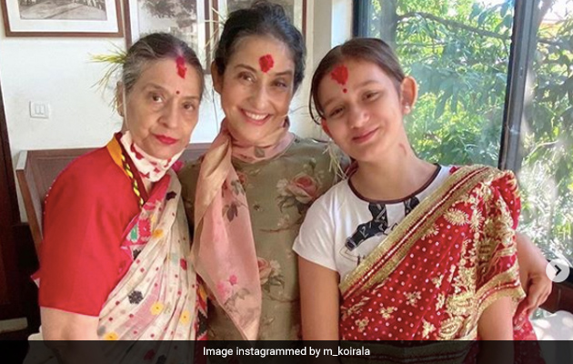 Manisha Koirala's Vijaya Dashami Was All About Family, Love And Blessings. See Pics