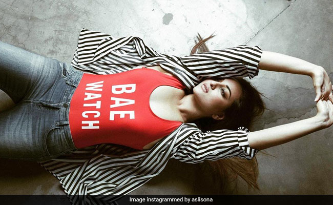 Sonakshi Sinha's ROFL "Bae Watch"  Mood Be Like...