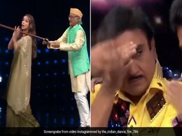 मलाइका अरोड़ा के साथ स्टेज पर यूं नाचे 'बापू जी', डांस देख जेठालाल ने बंद कर ली आंखें- देखें Video मलाइका अरोड़ा के साथ स्टेज पर यूं नाचे 'बापू जी', डांस देख जेठालाल ने बंद कर ली आंखें- देखें Video