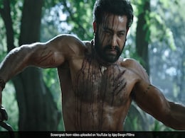 <I>RRR</i>: Jr NTR's First Look As "Mighty Bheem" Introduced By Ram Charan, Alia Bhatt, Ajay Devgn <I>RRR</i>: Jr NTR's First Look As "Mighty Bheem" Introduced By Ram Charan, Alia Bhatt, Ajay Devgn