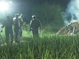 हाथरस कांड में इसलिए SIT को दिया गया है 10 और दिनों का वक्त, एक बार फिर पीड़िता के घर गई टीम हाथरस कांड में इसलिए SIT को दिया गया है 10 और दिनों का वक्त, एक बार फिर पीड़िता के घर गई टीम