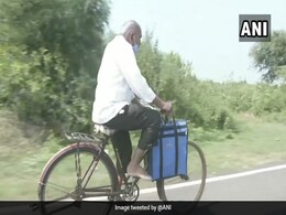 87 साल के बुजुर्ग डॉक्टर कर रहे नेक काम, कोरोना के बीच साइकिल से लोगों के घर जाकर कर रहे इलाज 87 साल के बुजुर्ग डॉक्टर कर रहे नेक काम, कोरोना के बीच साइकिल से लोगों के घर जाकर कर रहे इलाज