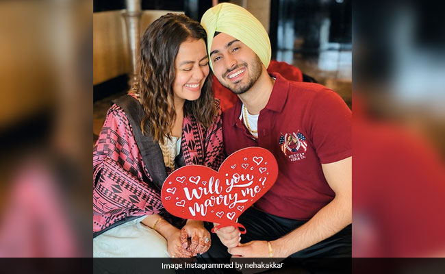 Neha Kakkar Shares Pics From When Rohanpreet Singh Proposed To Her