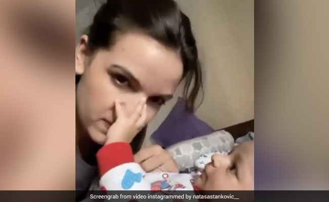 हार्दिक पांड्या के बेटे अगस्त्य खेलने लगा मां की नाक के साथ, नताशा ने शेयर किया VIDEO