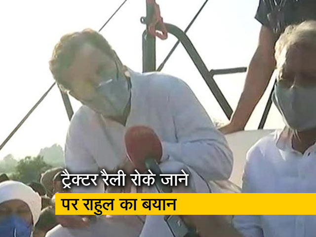 जब तक पुलिस बैरिकेड्स खोलेगी नहीं, मैं यहां बैठा हूं  : राहुल गांधी