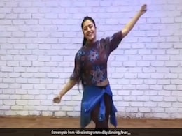 युजवेंद्र चहल की मंगेतर धनाश्री वर्मा का Video हुआ वायरल, Bom Diggy Diggy गाने पर किया धमाकेदार डांस युजवेंद्र चहल की मंगेतर धनाश्री वर्मा का Video हुआ वायरल, Bom Diggy Diggy गाने पर किया धमाकेदार डांस