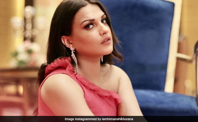 "Am Fit And Fine Now," Writes Former <i>Bigg Boss</i> Contestant Himanshi Khurana After Recovering From COVID-19