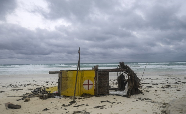 "Category 2" Hurricane Delta Makes Landfall On US Gulf Coast: Meteorologists