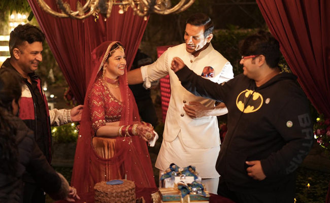 Divya Khosla Kumar Celebrates Birthday On The Sets Of <I>Satyameva Jayate 2</i>