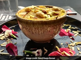 How To Make Kashmiri Halwa: An Easy Dessert Recipe Ready In 30 Minutes How To Make Kashmiri Halwa: An Easy Dessert Recipe Ready In 30 Minutes