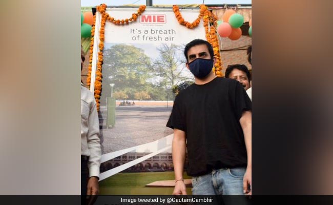 Gautam Gambhir Inaugurates Giant Air Purifier In Delhi's Gandhi Nagar Market