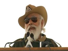 लोंगेवाला से पीएम मोदी ने एक तीर से साधे दो निशाने- चीन और पाकिस्तान को कड़ा संदेश लोंगेवाला से पीएम मोदी ने एक तीर से साधे दो निशाने- चीन और पाकिस्तान को कड़ा संदेश