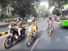 दिल्ली : चलती बस में महिला पुलिसकर्मी से छेड़छाड़, विरोध करने पर हमला दिल्ली : चलती बस में महिला पुलिसकर्मी से छेड़छाड़, विरोध करने पर हमला