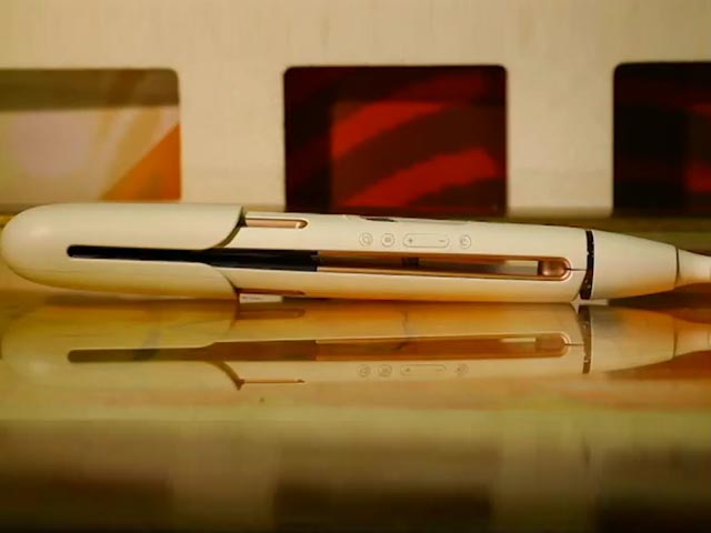 Do It With Style: Philips SenseIQ Hair Straightener