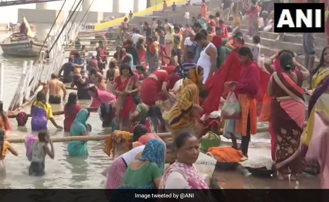Chhath Puja Celebrations Permitted At Designated Sites Only: Delhi Lt Governor