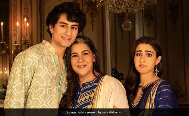 Help Us Decode Sara Ali Khan's Caption For Fam-Jam Pics