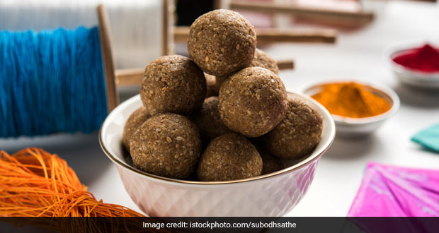 Winter Diet Tips: This 3-Ingredient <i>Til Ladoo</i> Will Keep You Warm And Nourished In This Nippy Weather