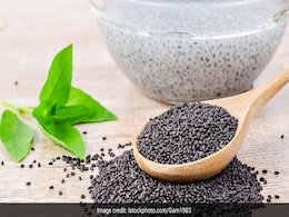 Sabja Seeds अचानक इतने पॉपुलर क्यों हो गए? जानें सेहत के लिए वरदान इन बीजों के 9 कमाल के स्वास्थ्य लाभ Sabja Seeds अचानक इतने पॉपुलर क्यों हो गए? जानें सेहत के लिए वरदान इन बीजों के 9 कमाल के स्वास्थ्य लाभ