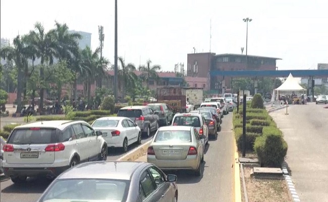 MoRTH Introduces 'Bharat Series' Registration Mark For New Vehicles: Report