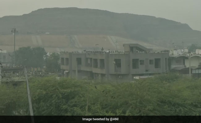 Delhi में वायु प्रदूषण की हालत बेहद खराब, राजधानी के कई इलाकों में घना स्मॉग छाया