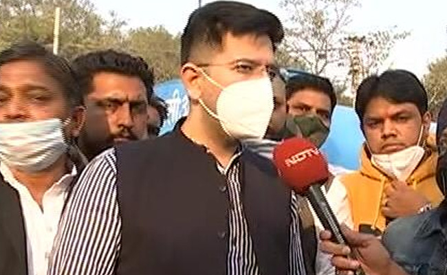 "If Standing By Farmers Is 'Doing Politics', We Are Guilty," Says AAP